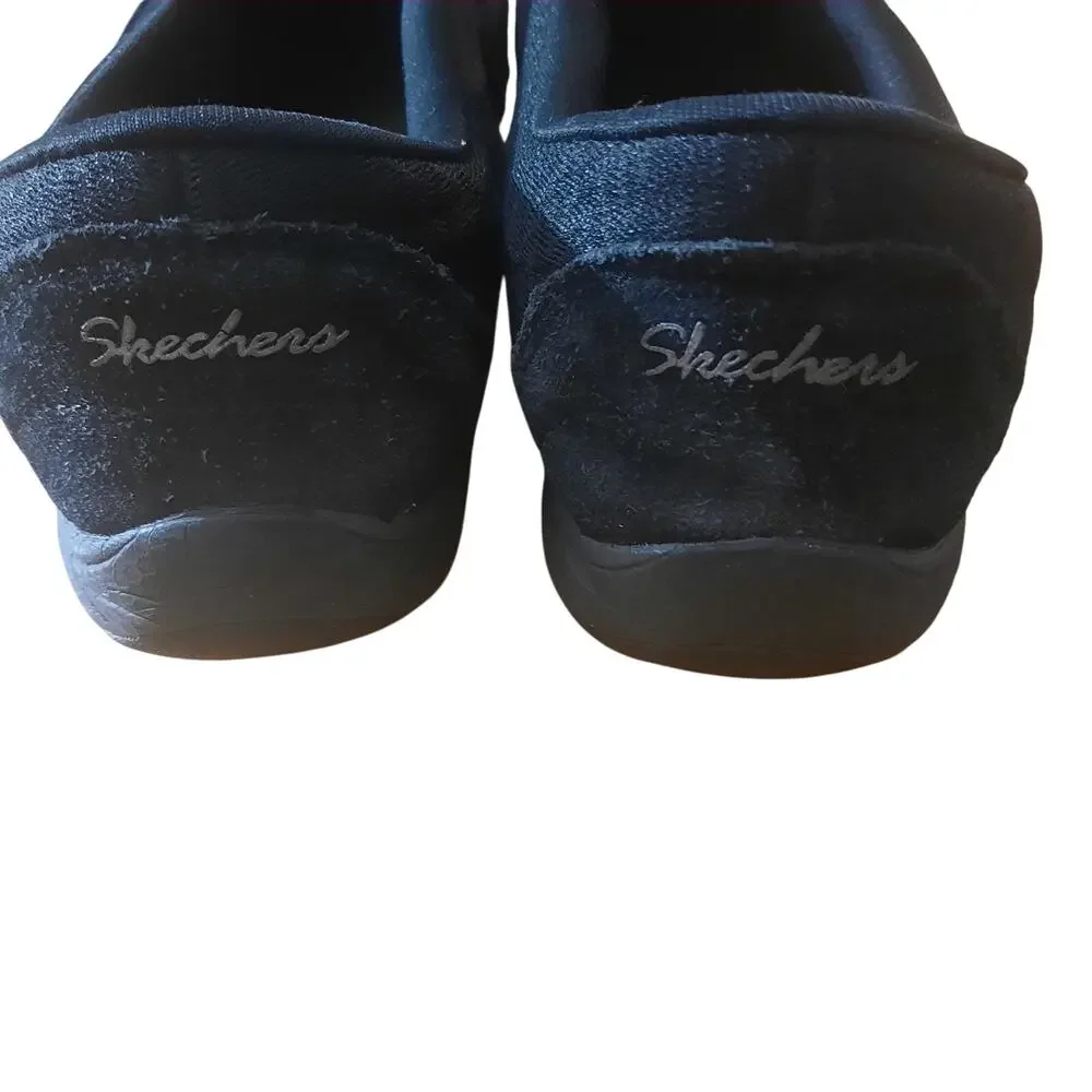 Skechers Womens Relaxed Fit Memory Foam Black Slip On Shoes Size 7.5